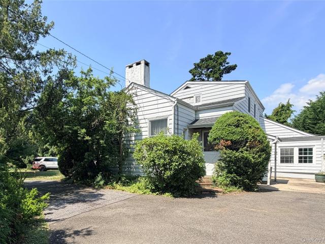 House for sale in Bohemia, New York