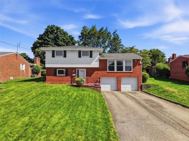 House for sale in Natrona Heights, Pennsylvania