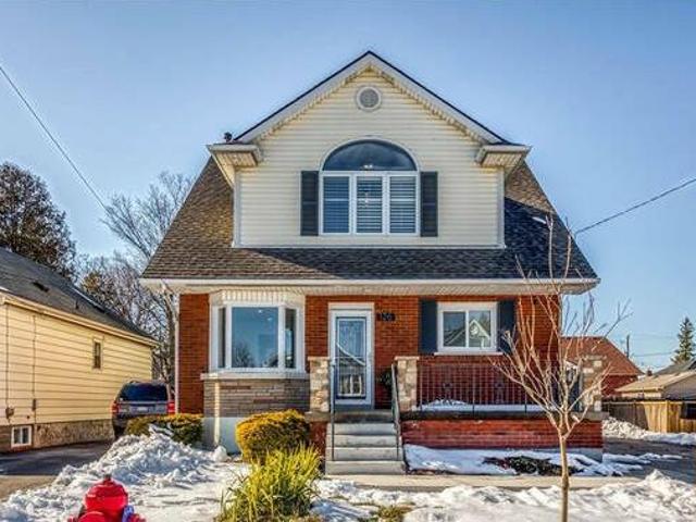 House for sale in Ancaster, Ontario