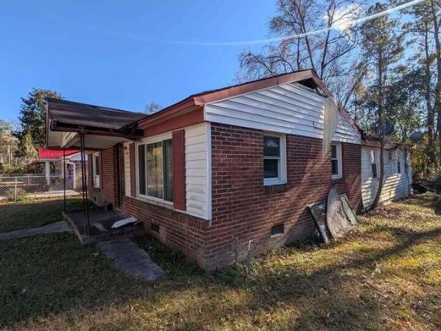 House for sale in Moncks Corner, South Carolina