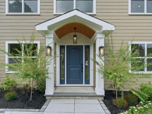 House for sale in Springfield, New Jersey