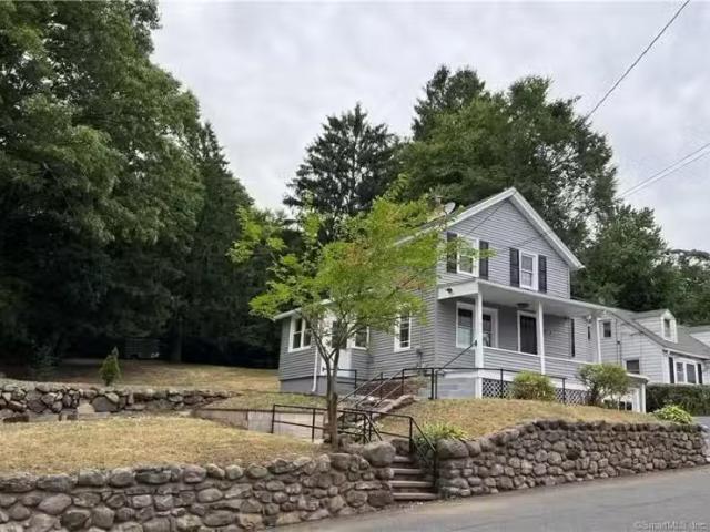 House for rent in Naugatuck