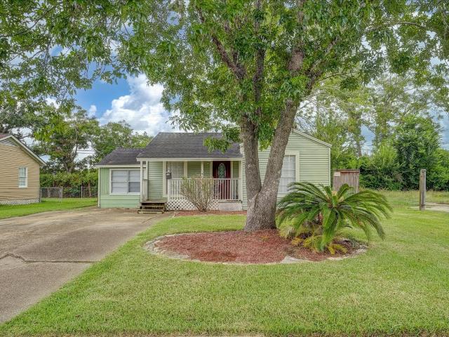 House for sale in Lake Jackson, Texas