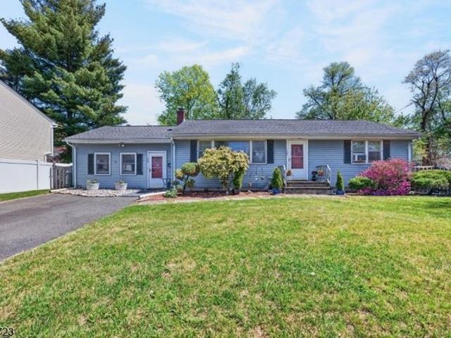 House for sale in Middlesex, New Jersey