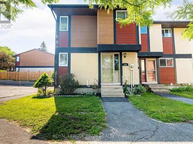Townhouse for sale in Mulhurst Bay, Ontario