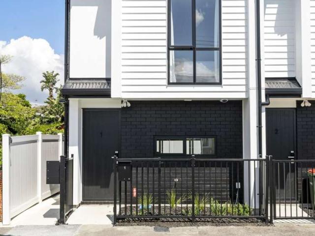 House for sale in Balmoral