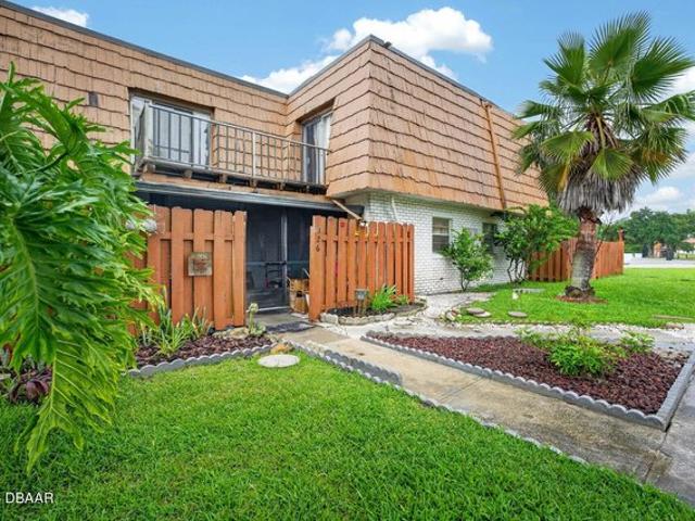 Townhouse for sale in Port Orange, Florida