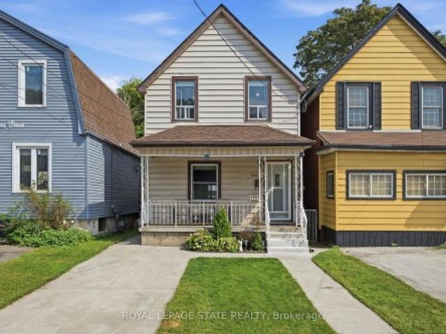 House for sale in Ancaster, Ontario