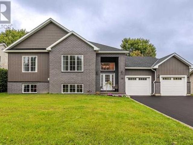 House for sale in Sault Ste. Marie, Northeastern Ontario