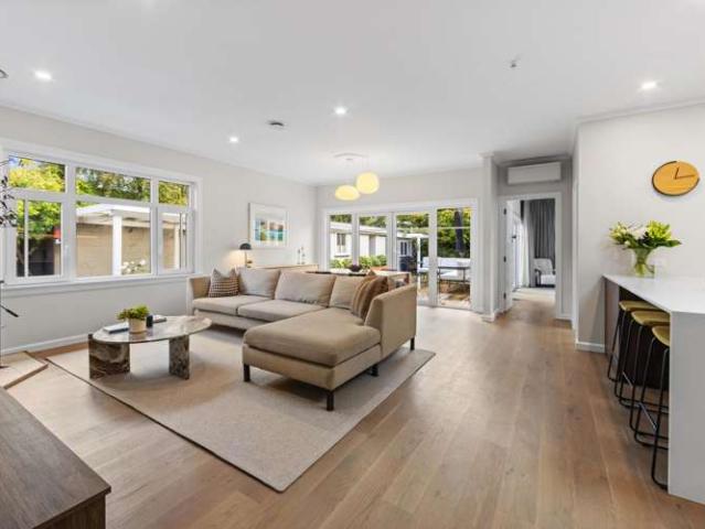 House for sale in Saint Albans, Canterbury