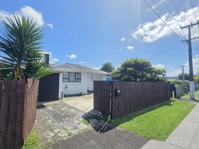 House for rent in Papakura