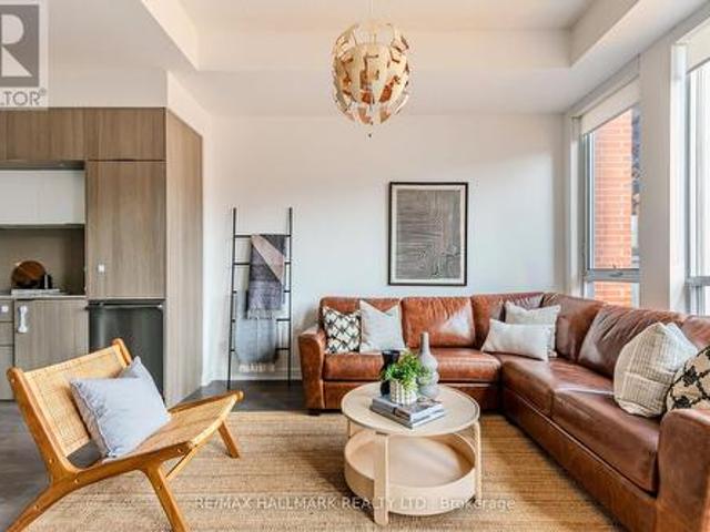 Townhouse for sale in Woburn, Ontario