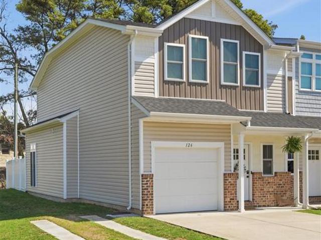 Townhouse for sale in Virginia