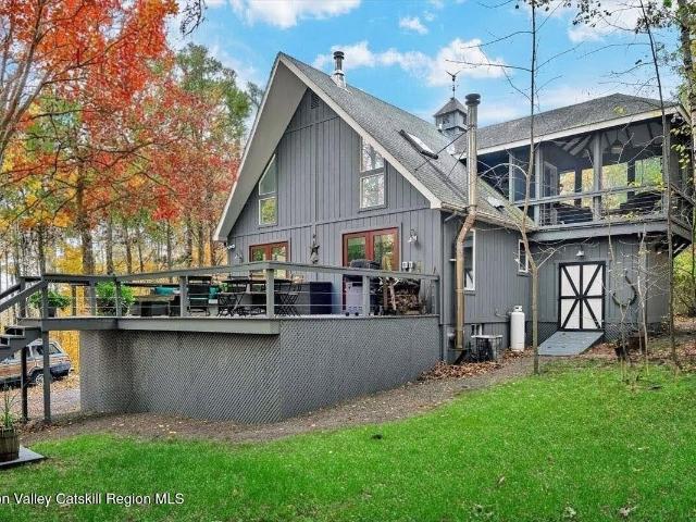 House for sale in Acra, New York