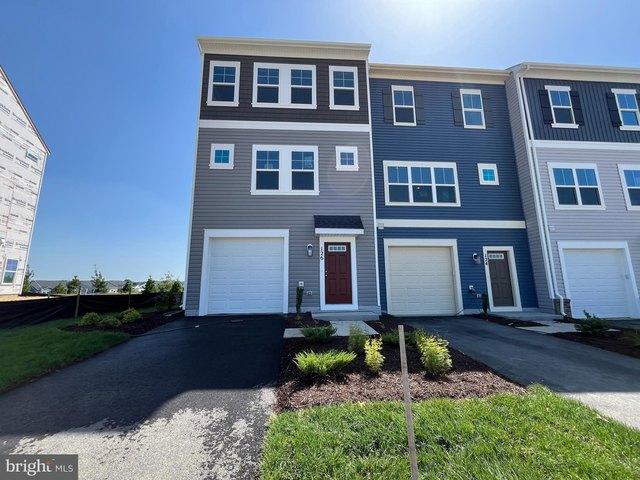 Townhouse for sale in Virginia