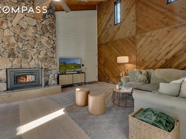 House for sale in Olympic Valley, California