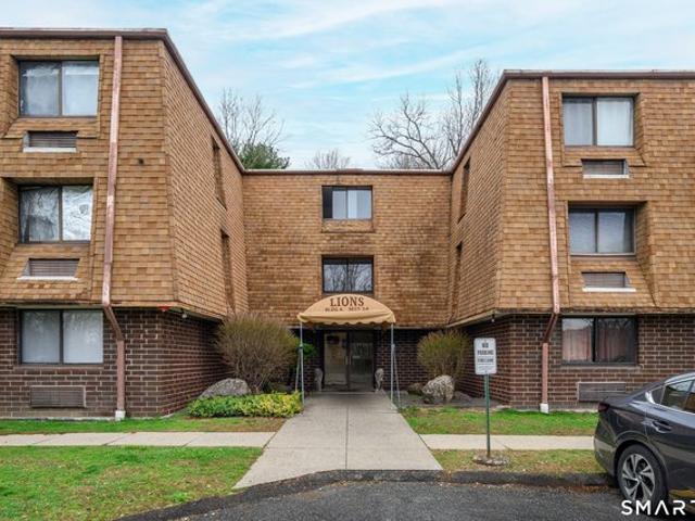Condo for sale in Danbury, Connecticut