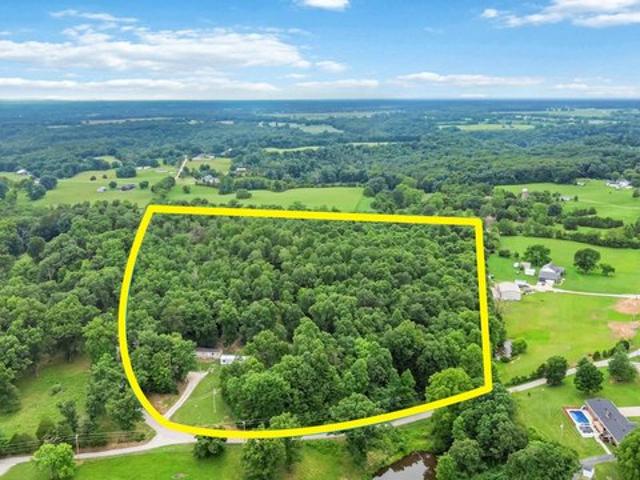 Land for sale in Irvine, Kentucky