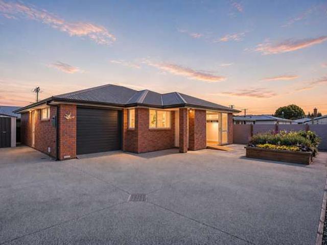 House for sale in Otakou