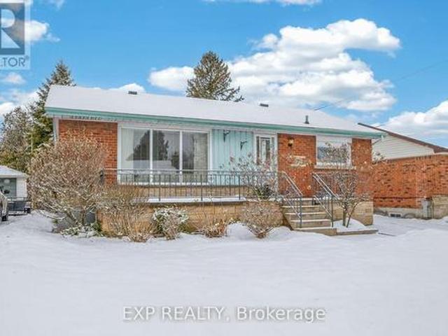 House for sale in Ancaster, Ontario