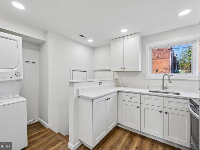 Townhouse for sale in Day Village, Dundalk
