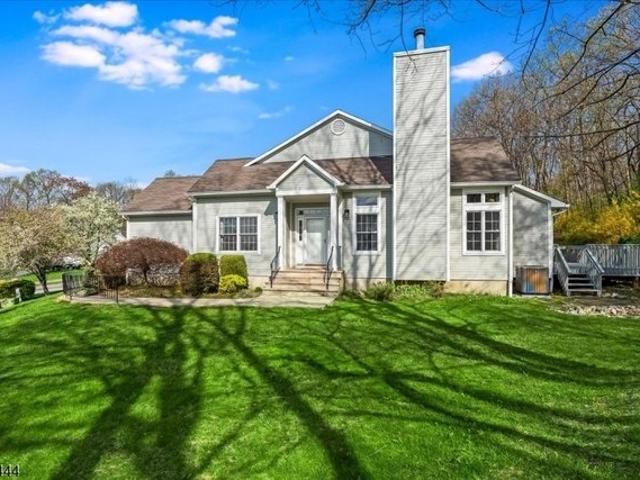 Townhouse for sale in Passaic, New Jersey