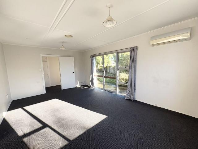 House for rent in Chaslands, Canterbury