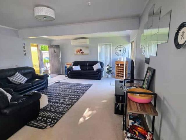 House for rent in Howick, Oroua County