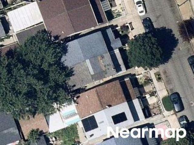 House for sale in Queens, Arverne