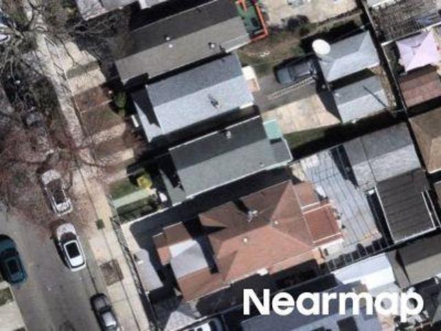 House for sale in Queens, Arverne