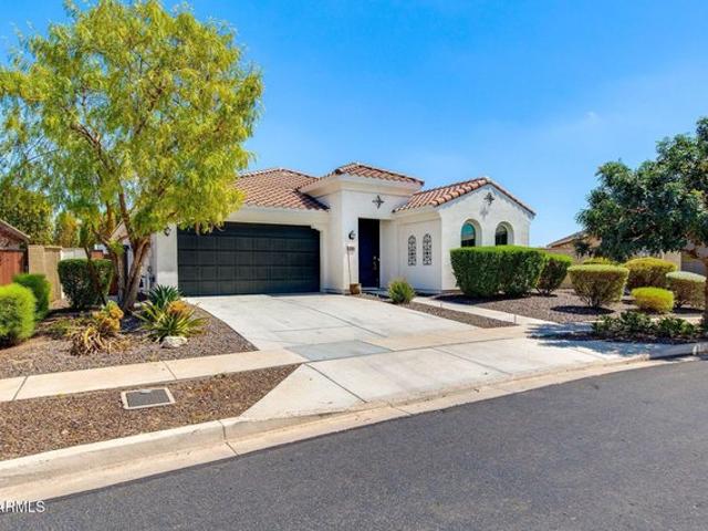 House for sale in Surprise, Arizona