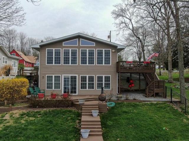 House for sale in Creal Springs, Illinois