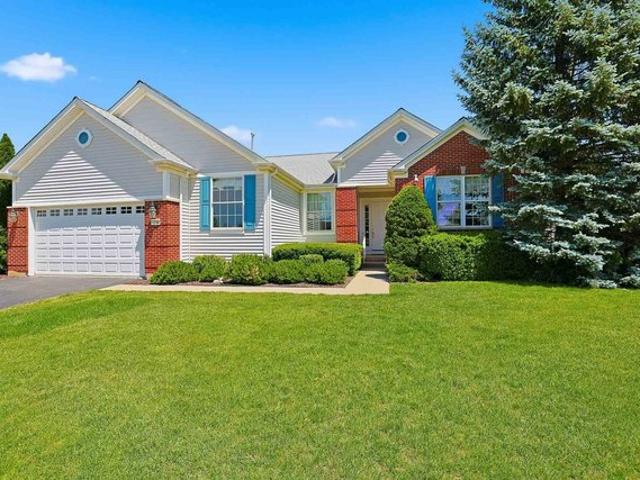 House for sale in Mchenry, Illinois