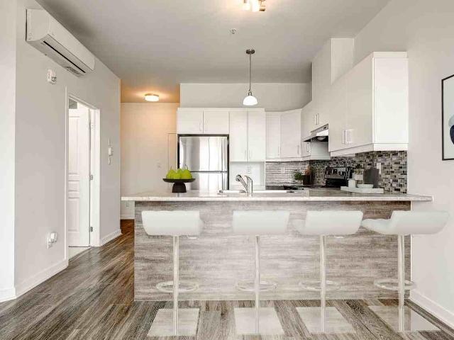 Apartment for rent in Les Moulins, Quebec