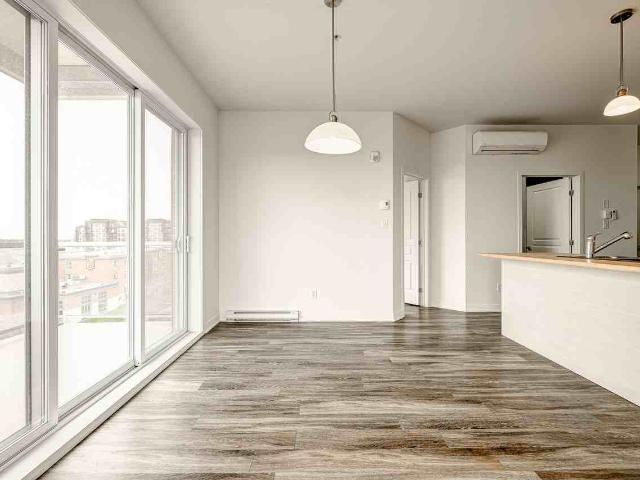 Apartment for rent in Les Moulins, Quebec