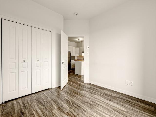 Apartment for rent in Les Moulins, Quebec