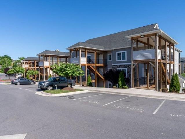 Condo for sale in Virginia