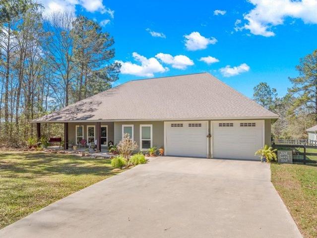 House for sale in Hillister, Texas