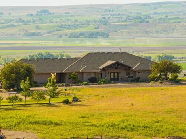 Farm for sale in Oregonia