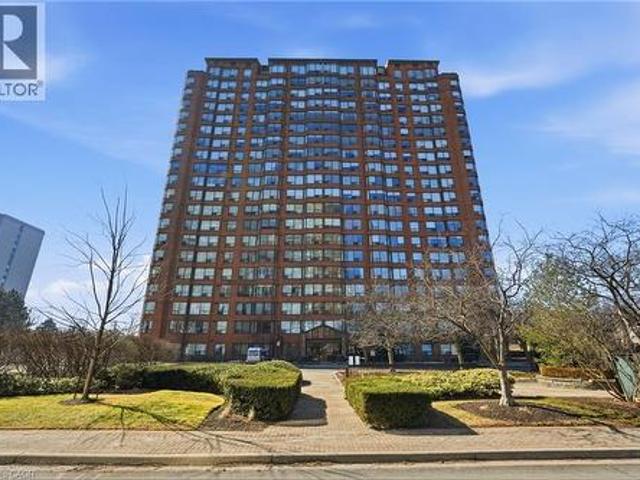 Condo for sale in Burlington, Ontario