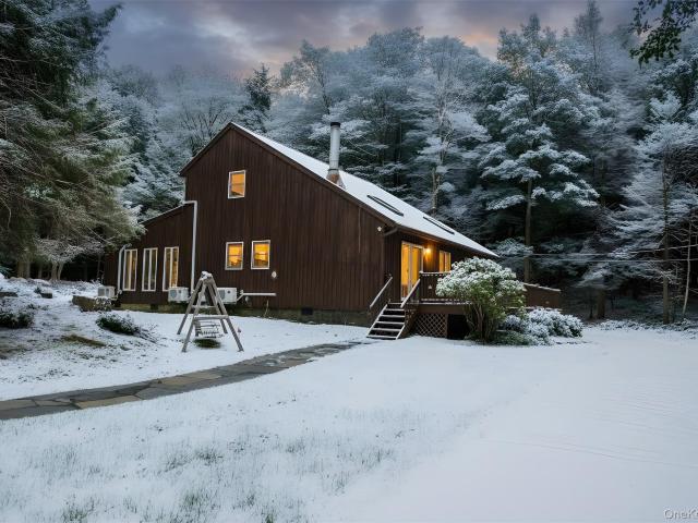 House for sale in Highmount, Town of Shandaken