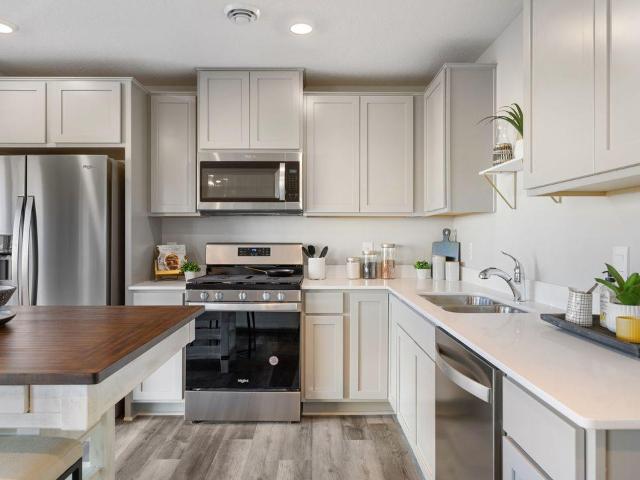 Townhouse for sale in Hennepin, Minnesota