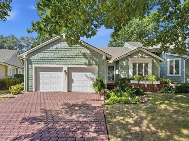 Townhouse for sale in Kansas City, Missouri