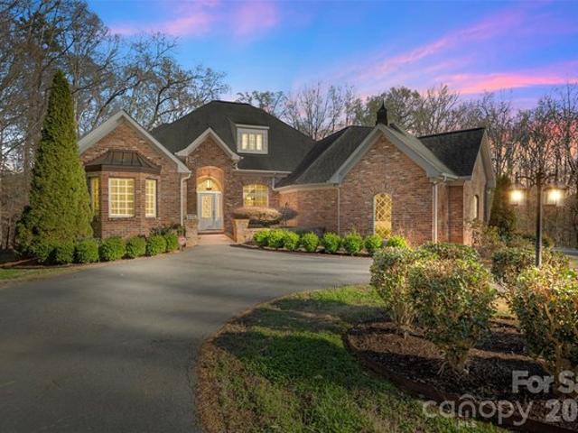 House for sale in Mecklenburg, North Carolina