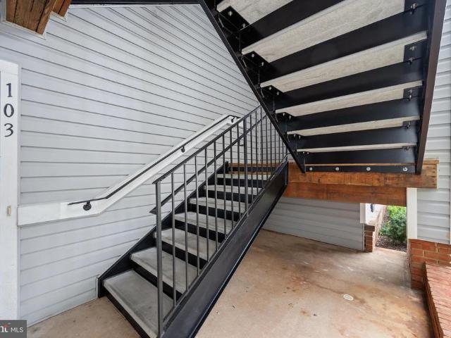 Condo for sale in Milestone, Germantown