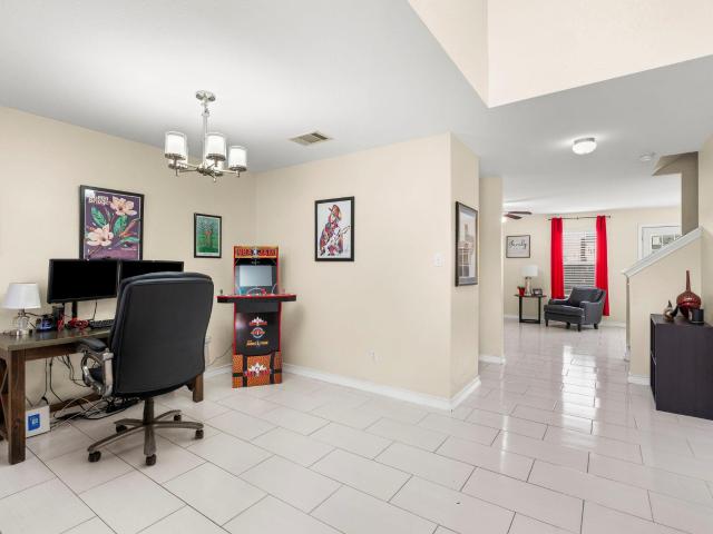 House for sale in Manor