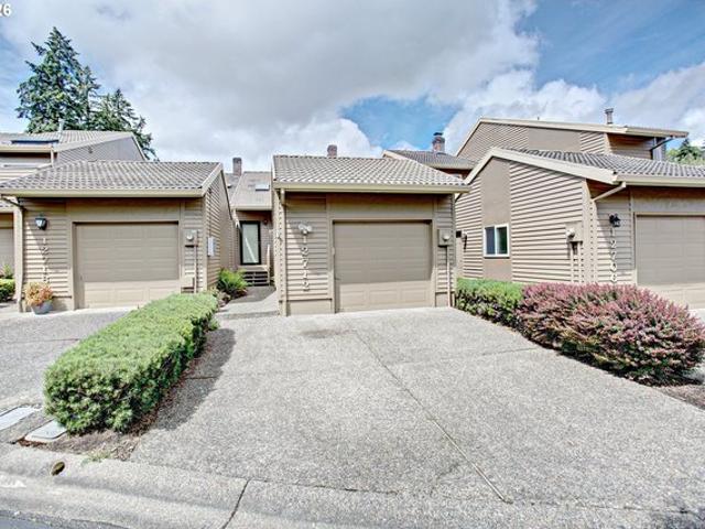 Townhouse for sale in Oregonia