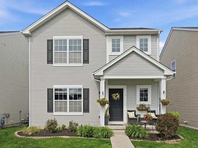 House for sale in Crown Point, Indiana