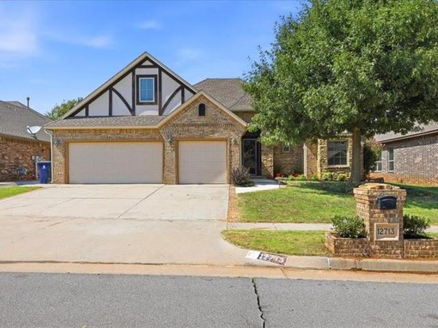 House for sale in Yukon, Oklahoma