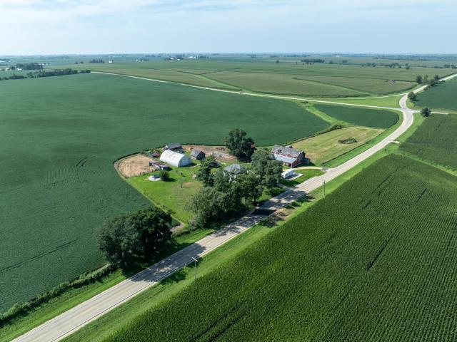 House for sale in Leaf River, Illinois